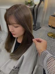 -Tloml salon