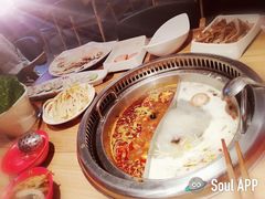 鸳鸯锅-季季红火锅(长沙步行街店)