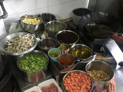 -何记酿皮店(西流湾店)
