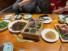 -一群羊手扒肉·火锅·早茶(远东公寓店)