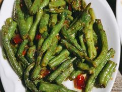 -嗨辣小聚·盘锦河蟹·海鲜烧烤龙虾(盘锦十年好店)
