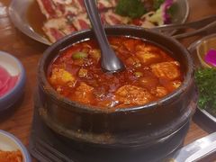 -明洞阿姨·韩式酱蟹烤肉·创意料理(三元桥店)