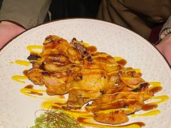 美式香煎鸡腿排-吱咖啡西式简餐