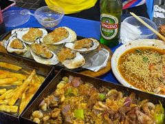 -老东镇啤酒屋海鲜加工·蒸汽海鲜·海鲜烧烤(台东店)