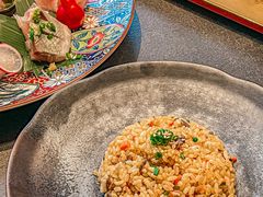 -铭牛烧肉·和牛海鲜自助(高新月牙湖店)