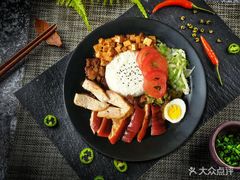 -陆长玖古法猪脚饭(玄风桥店)