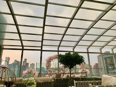 -The ROOF (通盈中心店)