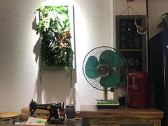 -猫爷的腔调·黔小馆(交大医学住宅区店)