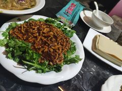 京酱肉丝-新概念东北菜(场北店)