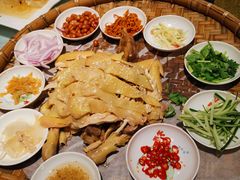 簸箕捞鸡-大树头森林餐厅(番禺广场店)