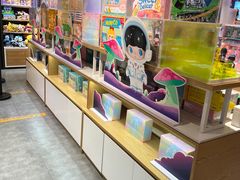-泡泡玛特POPMART(大卫城店)