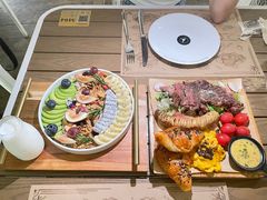 -Mark&Mars Restaurant