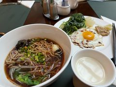 -上海中航虹桥机场泊悦酒店