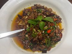 佤王佐料牛肉-老滇山寨•云南特色菜•地方菜•民族风情歌舞表演(金碧店)