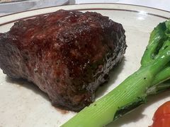 高温炙烤安格斯厚切雪花牛排-黑宝石西餐厅(汇励99城市公园店)