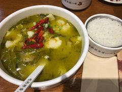 -渝是乎川渝小炒(新世界百货望京店)