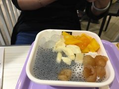 -满记甜品(优客百盛店)