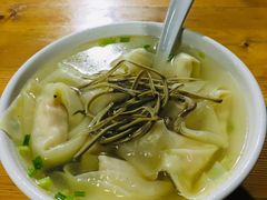 全虾仁馄饨-忆秦园小笼包(惠山古镇总店)