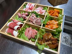 -马路牙子烧烤音乐酒馆(望京店)