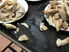 -东巴谷野生菌火锅餐厅