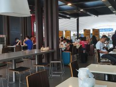 大堂-麦当劳(深圳北站高铁店)