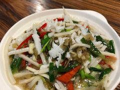荠菜鲜笋炒目鱼-建国328小馆