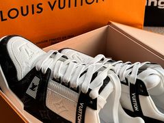 -LV路易威登(海信广场店)