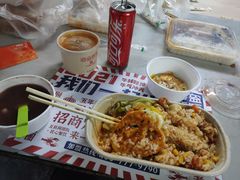 -海盗虾饭·剥好的小龙虾饭(SOHO尚都店)