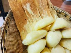 锅边馍馍-有红鸡毛店·川菜(建设路店)