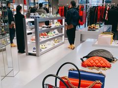 -BALENCIAGA(比斯特苏州购物村店)