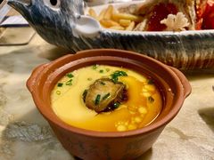 小鲍鱼炖蛋-吴越荣记苏州菜·松鼠桂鱼(月光码头店)