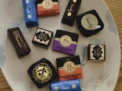 -VENCHI 闻绮(北京国贸商城店)