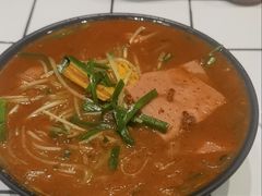 -肥汁米蘭香港米线(长宁来福士店)