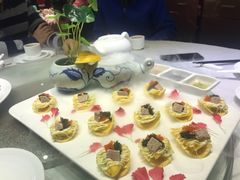 香芒鹅肝海葡萄-山泉公馆酒家(广州东站店)