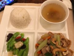 -芊彩餐厅(迪士尼探索家度假酒店)