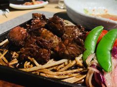 -穹六人间 people 6(岳阳路店)