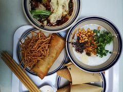 -正南齐北·老街糯米团(洪崖洞店)