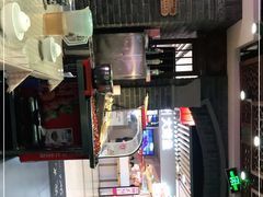 -张氏宽窄巷成都名小吃(茂业百货华强北店)