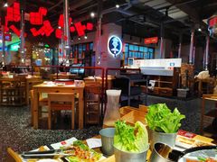 大堂-么肆烤肉·中式自助·烤肉大排档(街道口季佳PAI店)