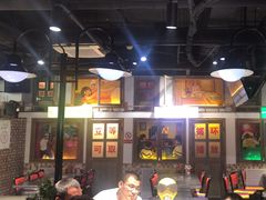 -马路牙子烧烤音乐酒馆(望京店)