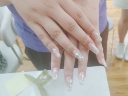 -尤米一站式美甲美睫