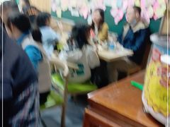 大堂-内蒙焖面大盆骨餐馆(山大路店)