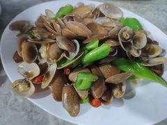 -四川小胡子海鲜(丁村万人海鲜广场店)