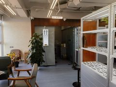 -无奔眼镜·蔡司·依视路授权店(马家堡店)