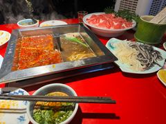 -二荆条·蜀鲜汇城市森林火锅