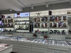 -潘多拉眼镜·蔡司依视路明月(潘家园店)