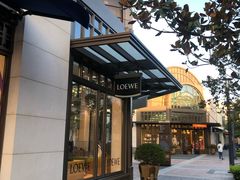 -MCM(比斯特上海购物村店)