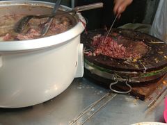 -清真马乐贝腊牛肉蛋黄菜夹馍(马蓉洒金桥店)