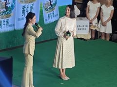 -百联川沙购物中心