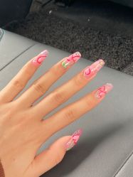 -花岐款式专研健康美甲沙龙
